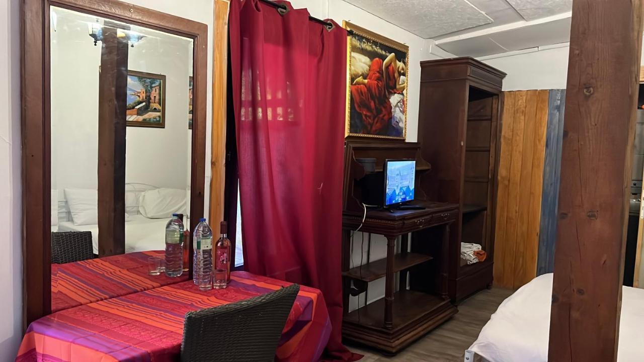 Chambres D'Hotes Sorrento Champs-Sur-Marne Eksteriør billede